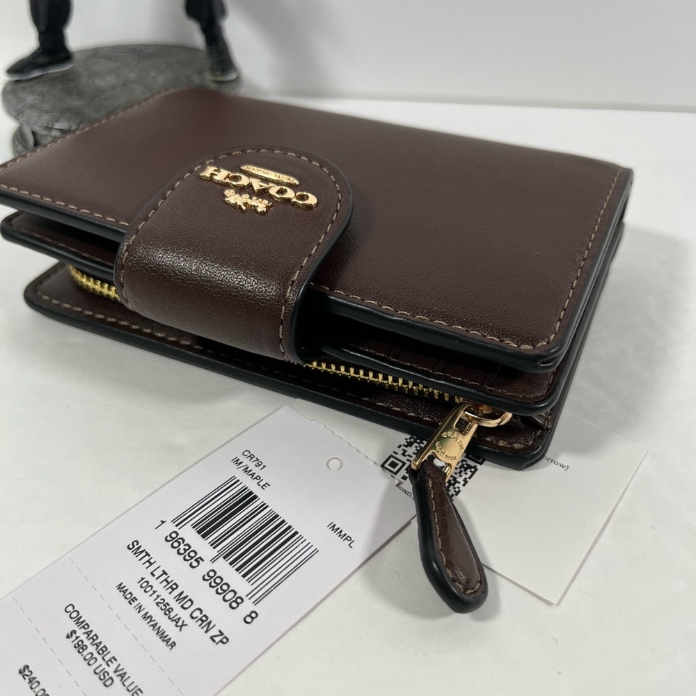 nwt Coach Medium Corner Zip Wallet gold/ maple color 2025 Fall - Picture 3 of 7
